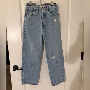 Levi's Women's Light Blue Straight Leg Jeans